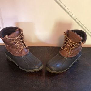 Sperry big boy snow boots size 6